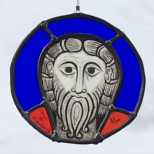 Stained Glass painting class paris france. Medieval medallion.