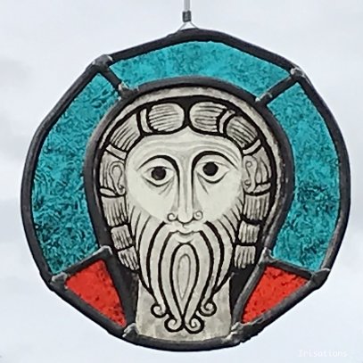Stained Glass painting class paris france. Medieval medallion.