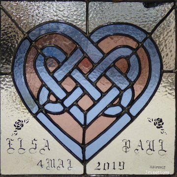 Stained glass workshop class paris versailles france wedding gift heart celtic